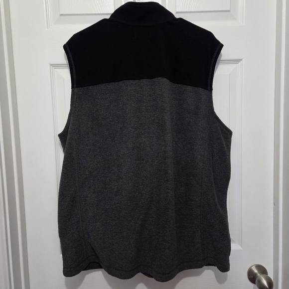 Croft & Barrow Men's Black & Gray Full Zip Sleeveless Fleece Vest Size XL - Picture 2 of 8